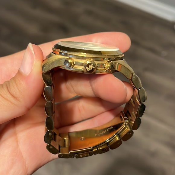 MICHAEL KORS GOLD CHRONOGRAPH WATCH UNISEX - Picture 9 of 11